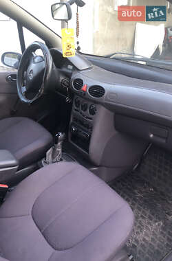 Хэтчбек Mercedes-Benz A-Class 2000 в 