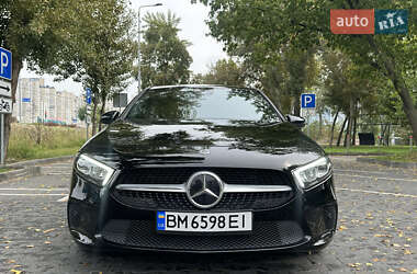 Хэтчбек Mercedes-Benz A-Class 2021 в 