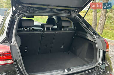 Хэтчбек Mercedes-Benz A-Class 2021 в 