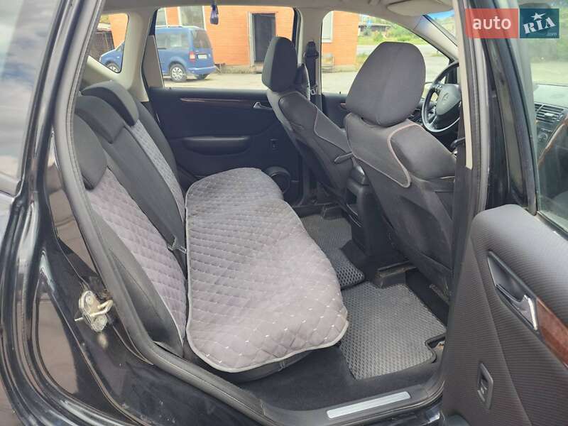 Хетчбек Mercedes-Benz A-Class 2005 в Кривому Розі фото 16 Хетчбек Mercedes-Benz A-Class 2005 в Кривому Розі