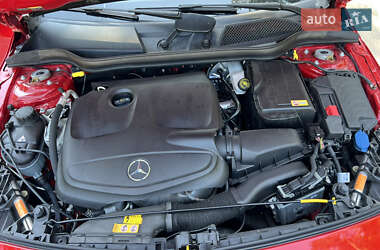 Хэтчбек Mercedes-Benz A-Class 2014 в 