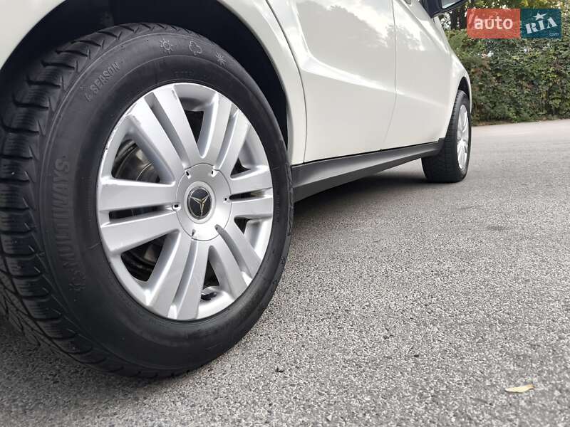 Хэтчбек Mercedes-Benz A-Class 2009 в Днепре