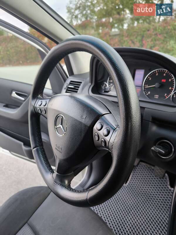 Хэтчбек Mercedes-Benz A-Class 2009 в Днепре