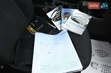 Хэтчбек Mercedes-Benz A-Class 2010 в 
