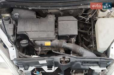 Хэтчбек Mercedes-Benz A-Class 2002 в 