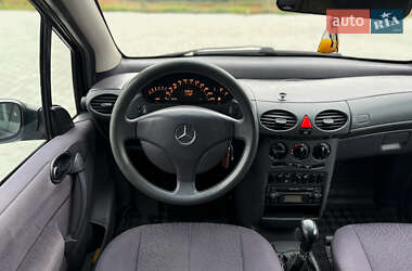 Хэтчбек Mercedes-Benz A-Class 2000 в 