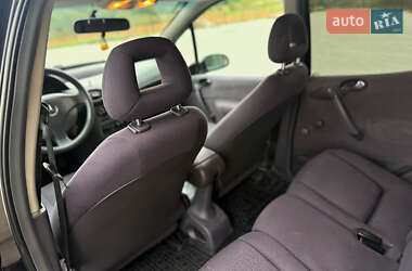 Хэтчбек Mercedes-Benz A-Class 2000 в 