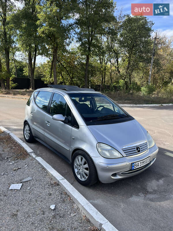 Хэтчбек Mercedes-Benz A-Class 2001 в 