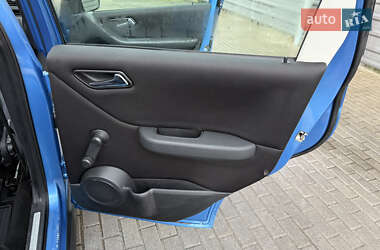 Хэтчбек Mercedes-Benz A-Class 2008 в 