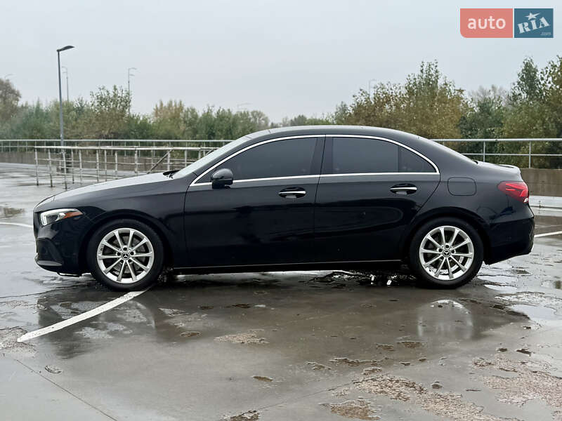 Седан Mercedes-Benz A-Class 2021 в Києві фото 4 Седан Mercedes-Benz A-Class 2021 в Києві