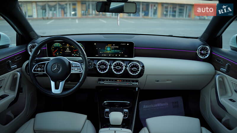 Седан Mercedes-Benz A-Class 2018 в Сторожинце