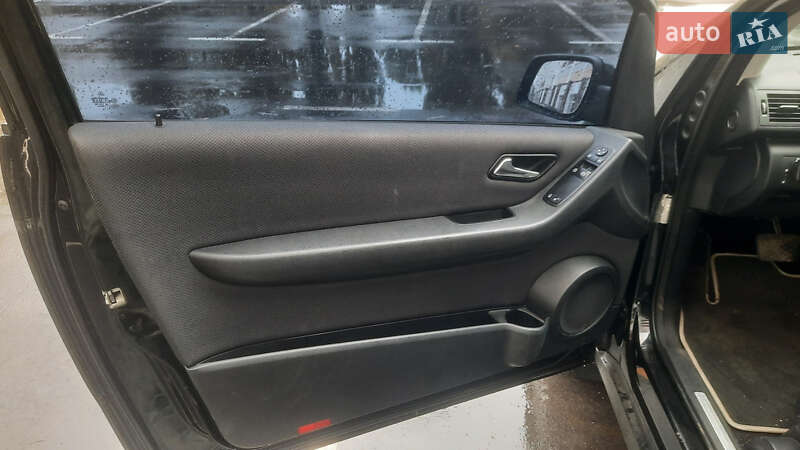 Хэтчбек Mercedes-Benz A-Class 2010 в Киеве