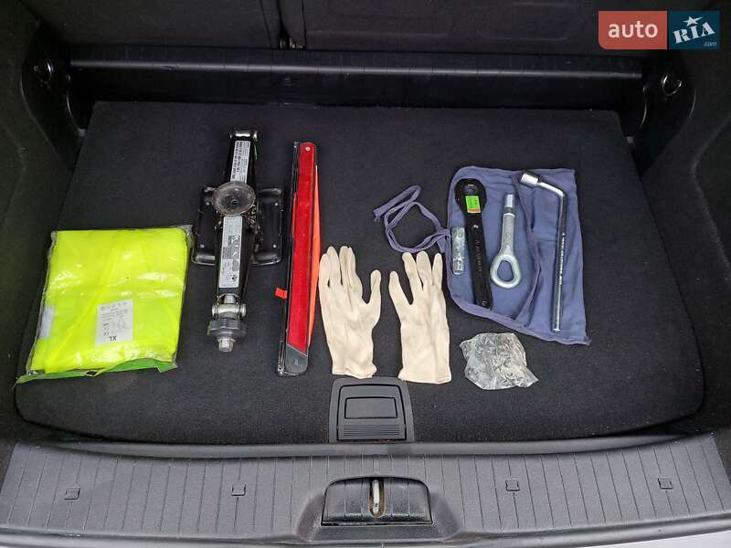 Хэтчбек Mercedes-Benz A-Class 2010 в Ахтырке фото 39 Хэтчбек Mercedes-Benz A-Class 2010 в Ахтырке