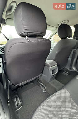 Хэтчбек Mercedes-Benz A-Class 2013 в 