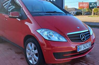 Хэтчбек Mercedes-Benz A-Class 2011 в 