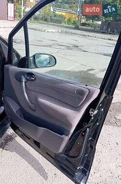 Хэтчбек Mercedes-Benz A-Class 2000 в 
