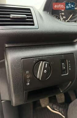 Хэтчбек Mercedes-Benz A-Class 2005 в  фото 17 Хэтчбек Mercedes-Benz A-Class 2005 в