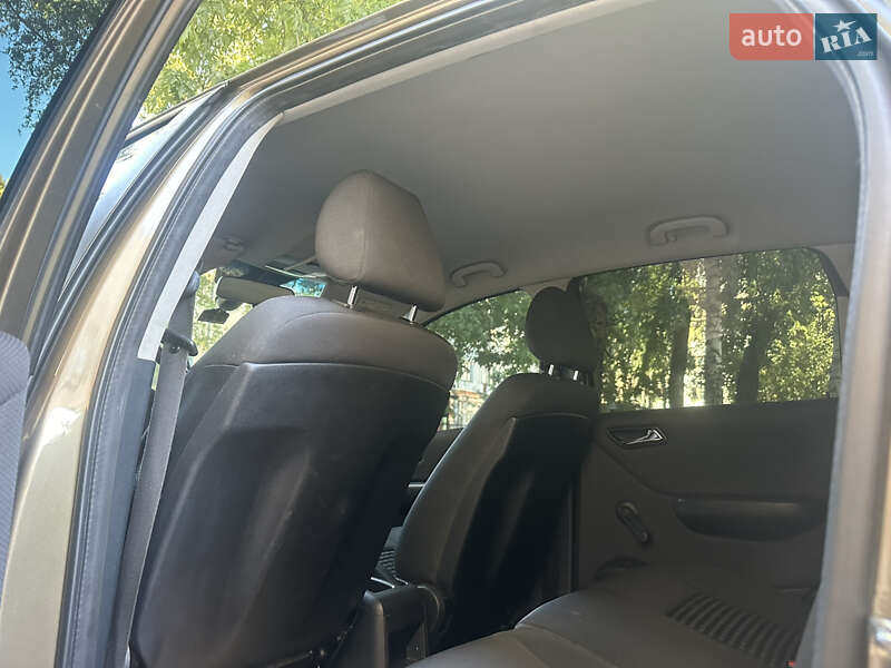 Хэтчбек Mercedes-Benz A-Class 2010 в Прилуках фото 12 Хэтчбек Mercedes-Benz A-Class 2010 в Прилуках