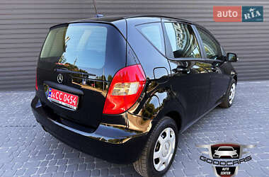 Хэтчбек Mercedes-Benz A-Class 2009 в 