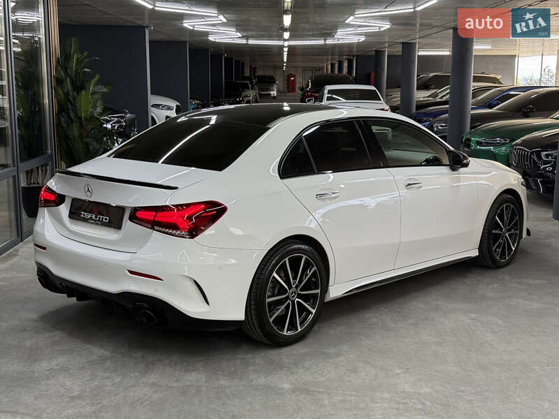 Седан Mercedes-Benz A-Class 2018 в Одесі