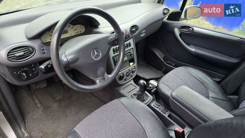 Хэтчбек Mercedes-Benz A-Class 2004 в Киеве