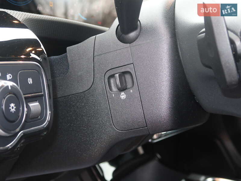 Седан Mercedes-Benz A-Class 2019 в Одессе