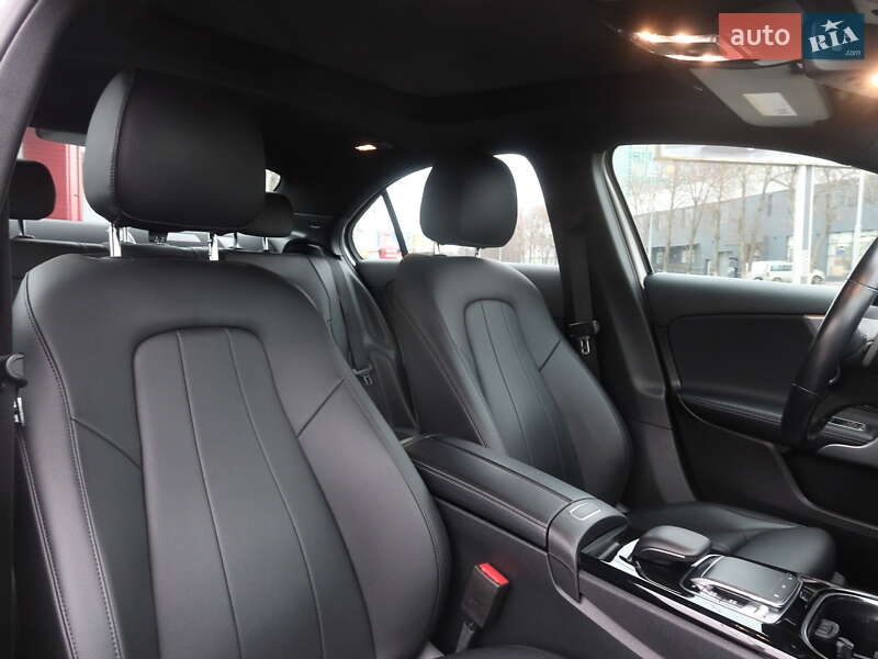Седан Mercedes-Benz A-Class 2019 в Одессе
