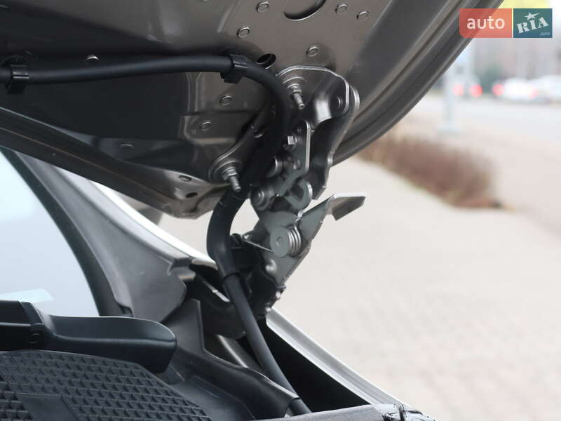 Седан Mercedes-Benz A-Class 2019 в Одессе