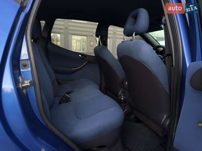 Хэтчбек Mercedes-Benz A-Class 2001 в Черновцах фото 25 Хэтчбек Mercedes-Benz A-Class 2001 в Черновцах