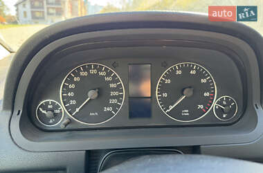 Хетчбек Mercedes-Benz A-Class 2004 в  фото 21 Хетчбек Mercedes-Benz A-Class 2004 в