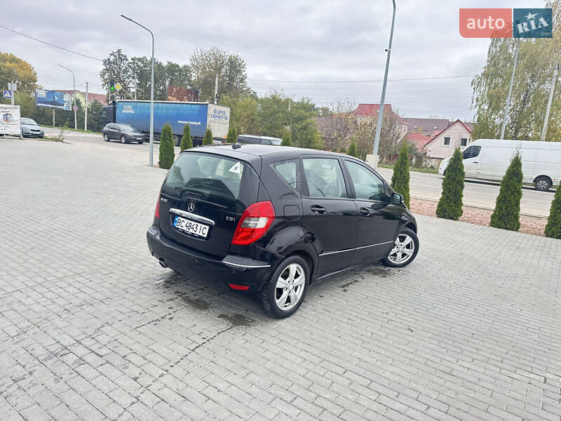 Хетчбек Mercedes-Benz A-Class 2009 в Києві фото 12 Хетчбек Mercedes-Benz A-Class 2009 в Києві
