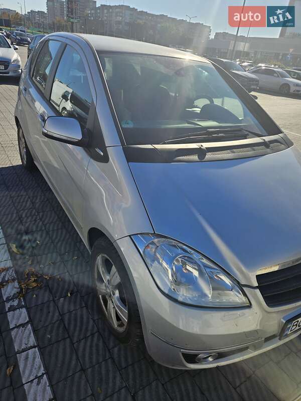 Хэтчбек Mercedes-Benz A-Class 2010 в Львове фото 3 Хэтчбек Mercedes-Benz A-Class 2010 в Львове