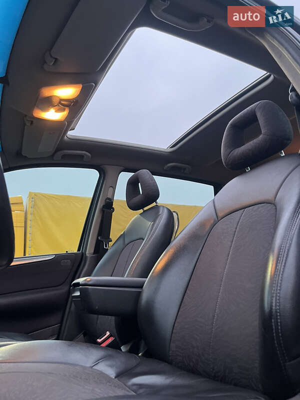 Хетчбек Mercedes-Benz A-Class 2001 в Житомирі фото 24 Хетчбек Mercedes-Benz A-Class 2001 в Житомирі