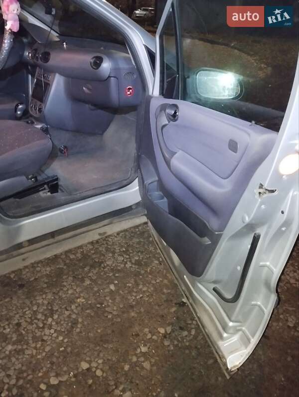 Хэтчбек Mercedes-Benz A-Class 2003 в Харькове