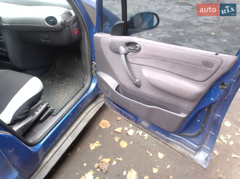 Хетчбек Mercedes-Benz A-Class 2000 в Києві фото 8 Хетчбек Mercedes-Benz A-Class 2000 в Києві