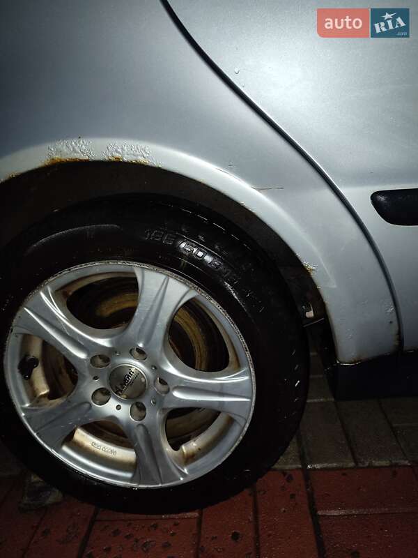 Хэтчбек Mercedes-Benz A-Class 2004 в Лохвице