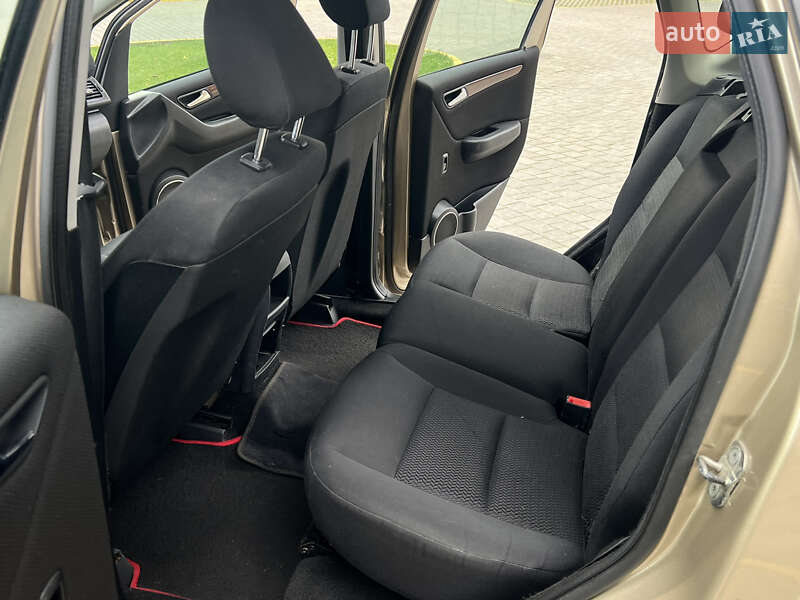 Хетчбек Mercedes-Benz A-Class 2005 в Івано-Франківську