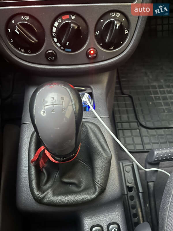 Хэтчбек Mercedes-Benz A-Class 2004 в Ивано-Франковске фото 11 Хэтчбек Mercedes-Benz A-Class 2004 в Ивано-Франковске