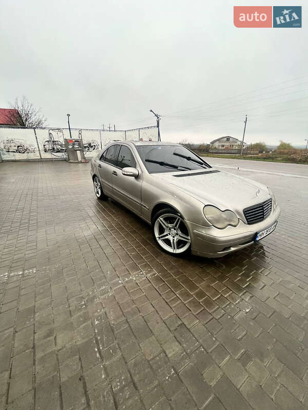Хэтчбек Mercedes-Benz A-Class 2002 в Раздельной
