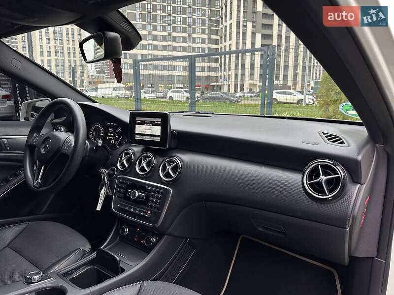 Хетчбек Mercedes-Benz A-Class 2012 в Києві фото 35 Хетчбек Mercedes-Benz A-Class 2012 в Києві