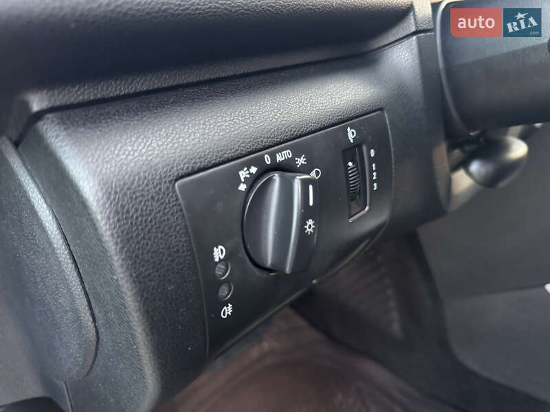 Хэтчбек Mercedes-Benz A-Class 2011 в Луцке фото 21 Хэтчбек Mercedes-Benz A-Class 2011 в Луцке