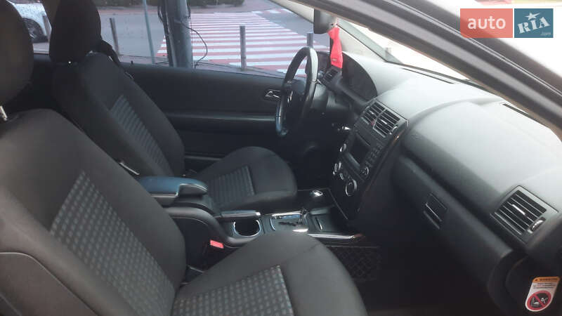 Хэтчбек Mercedes-Benz A-Class 2010 в Киеве