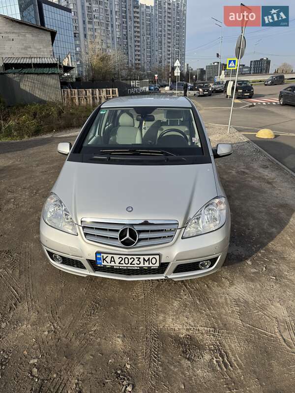 Mercedes-Benz A-Class 2010