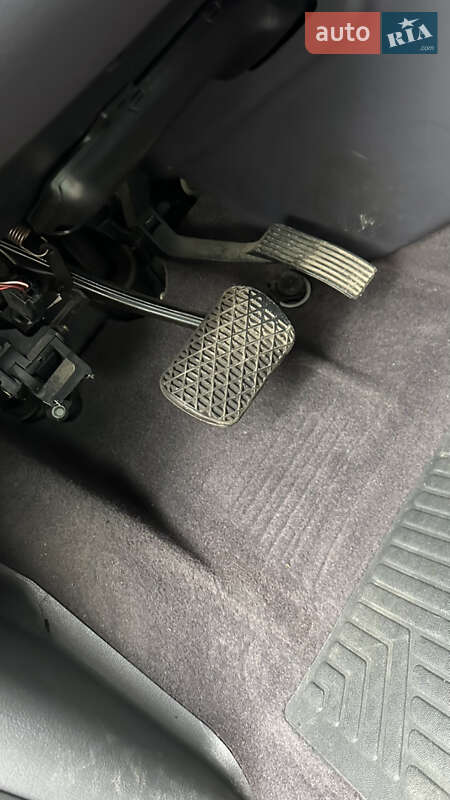 Хэтчбек Mercedes-Benz A-Class 2001 в Житомире фото 26 Хэтчбек Mercedes-Benz A-Class 2001 в Житомире