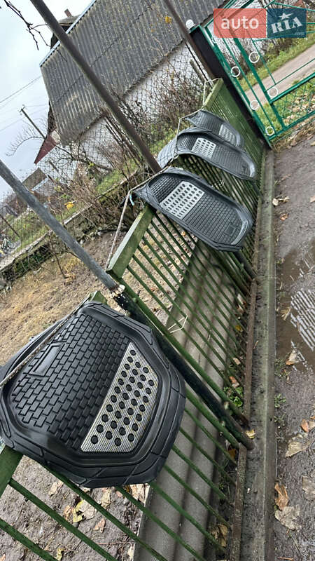 Хэтчбек Mercedes-Benz A-Class 2001 в Житомире фото 31 Хэтчбек Mercedes-Benz A-Class 2001 в Житомире