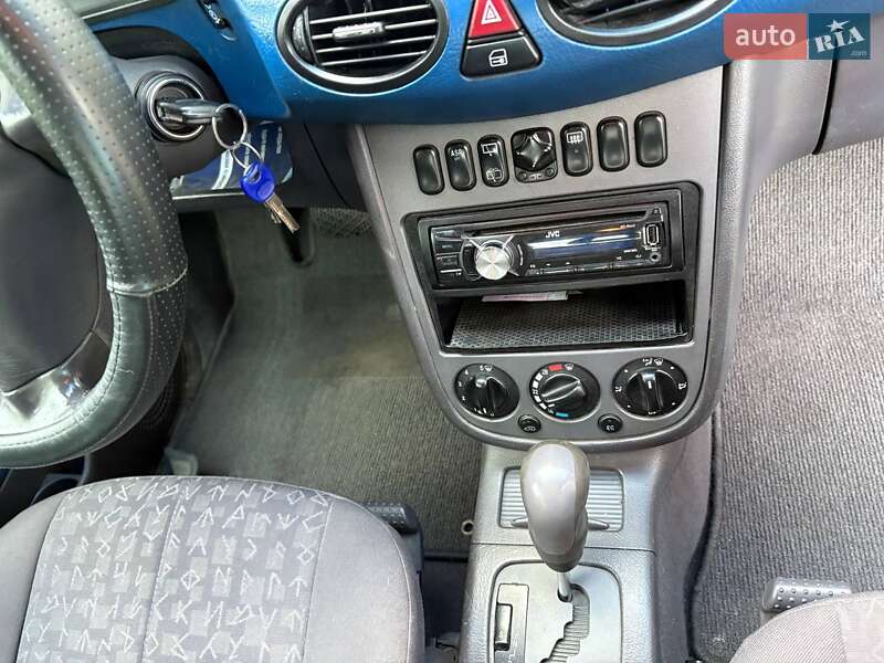 Хэтчбек Mercedes-Benz A-Class 2001 в Черновцах