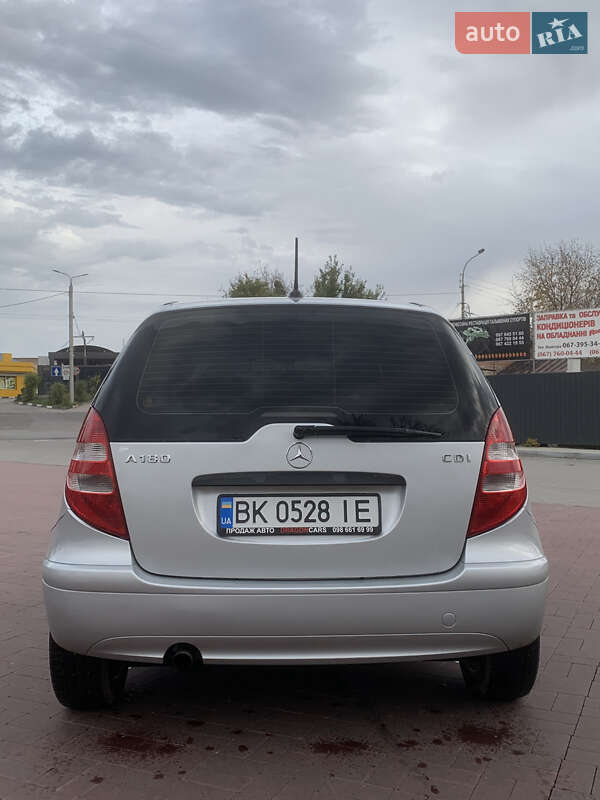 Хэтчбек Mercedes-Benz A-Class 2008 в Ровно фото 4 Хэтчбек Mercedes-Benz A-Class 2008 в Ровно