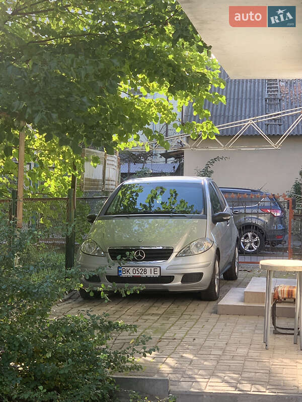 Хэтчбек Mercedes-Benz A-Class 2008 в Ровно фото 18 Хэтчбек Mercedes-Benz A-Class 2008 в Ровно