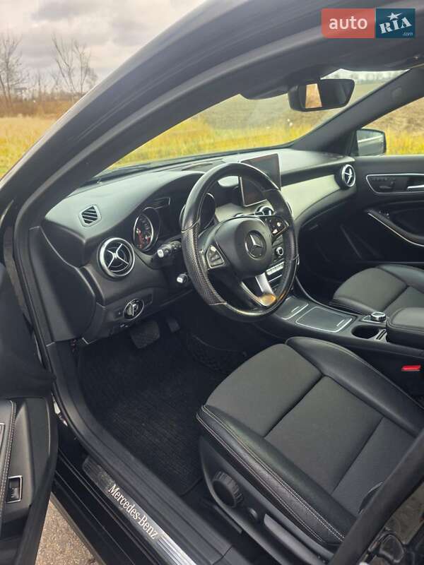 Хетчбек Mercedes-Benz A-Class 2015 в Києві фото 9 Хетчбек Mercedes-Benz A-Class 2015 в Києві
