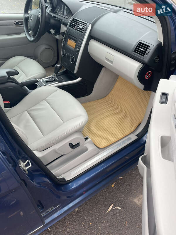 Хэтчбек Mercedes-Benz A-Class 2010 в Ровно фото 9 Хэтчбек Mercedes-Benz A-Class 2010 в Ровно